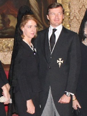 Jura de S.M. la reina D�a. Sof�a y de S.A.R. el pr�ncipe D. Jaime como dama y caballero respectivamente de la Real Maestranza de Caballer�a de Zaragoza, el 22 de abril de 2007. Fotograf�a y fuente: Cr�nica de "jesacrisma", publicado el 28/05/2017 en la p�gina de "Manuel Grao Rivas" www.graorivas.es